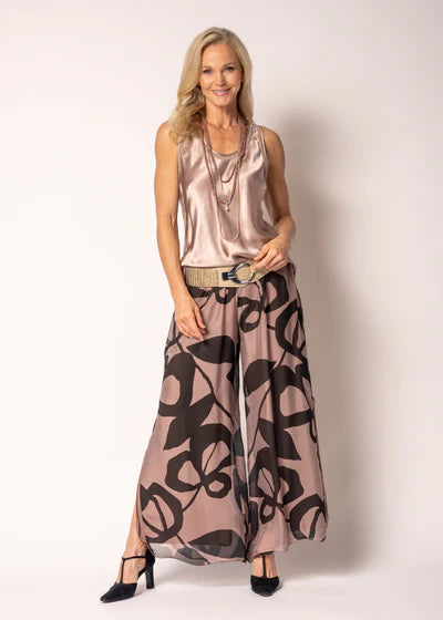 Toyah Singlet in Milk Chocolate