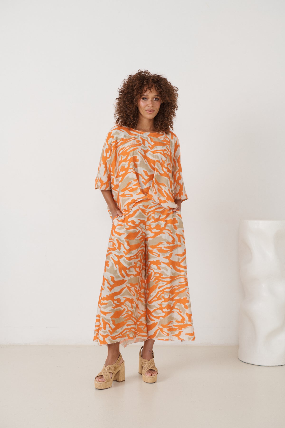 Floaty wide leg pant with side split - FP325