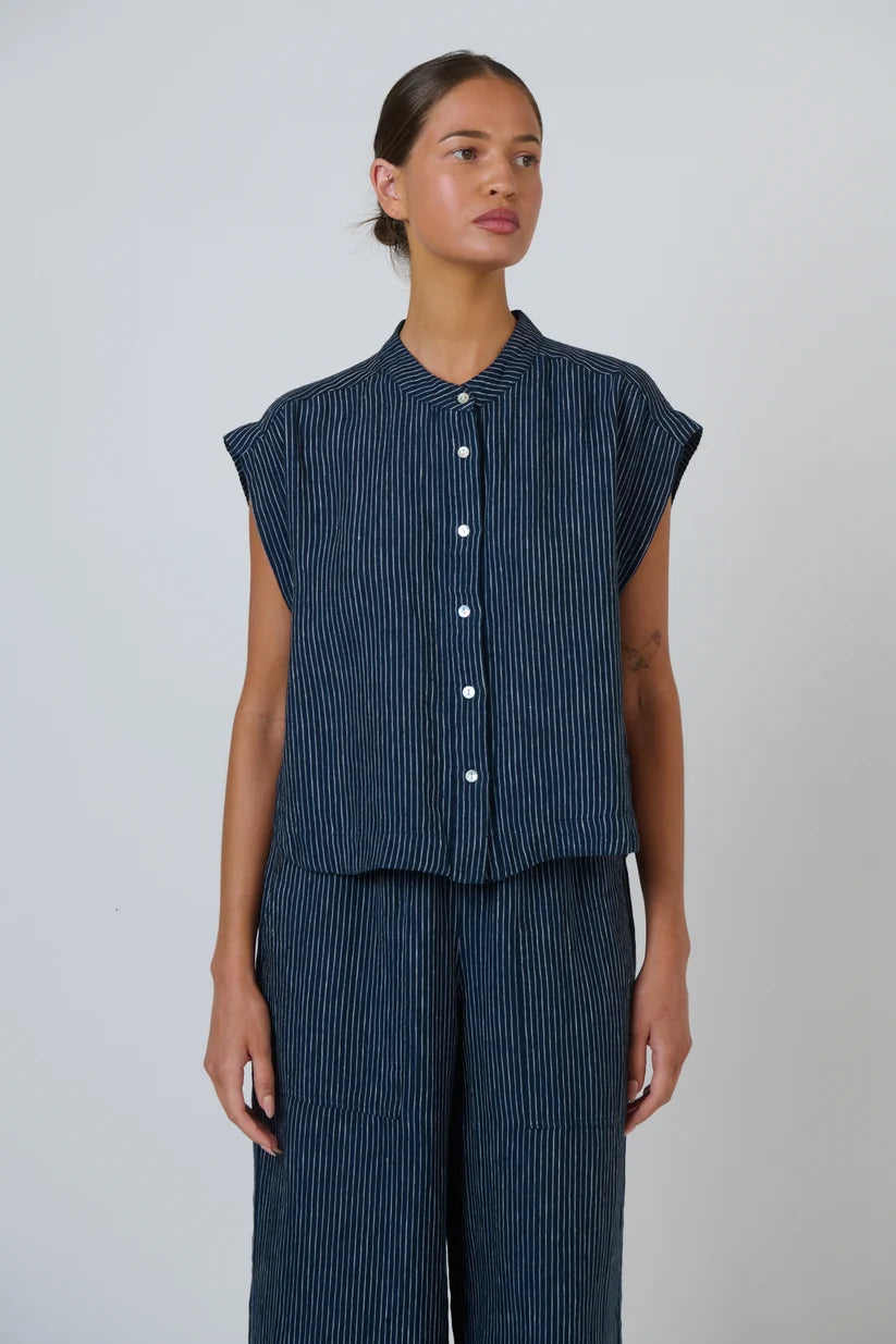 Linen Short Sleeve Top in Streamlined - GA429