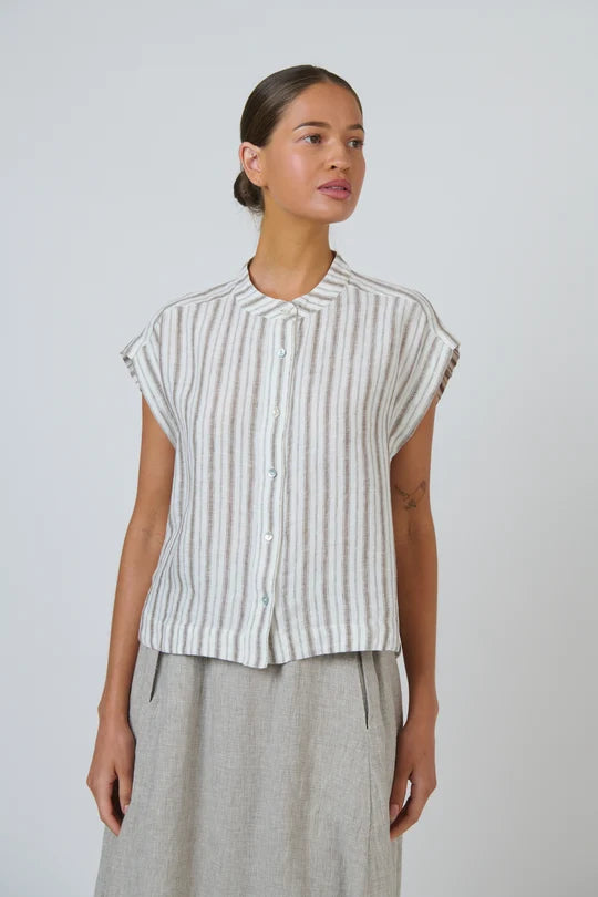 Linen Short Sleeve Top in Travertine - GA429