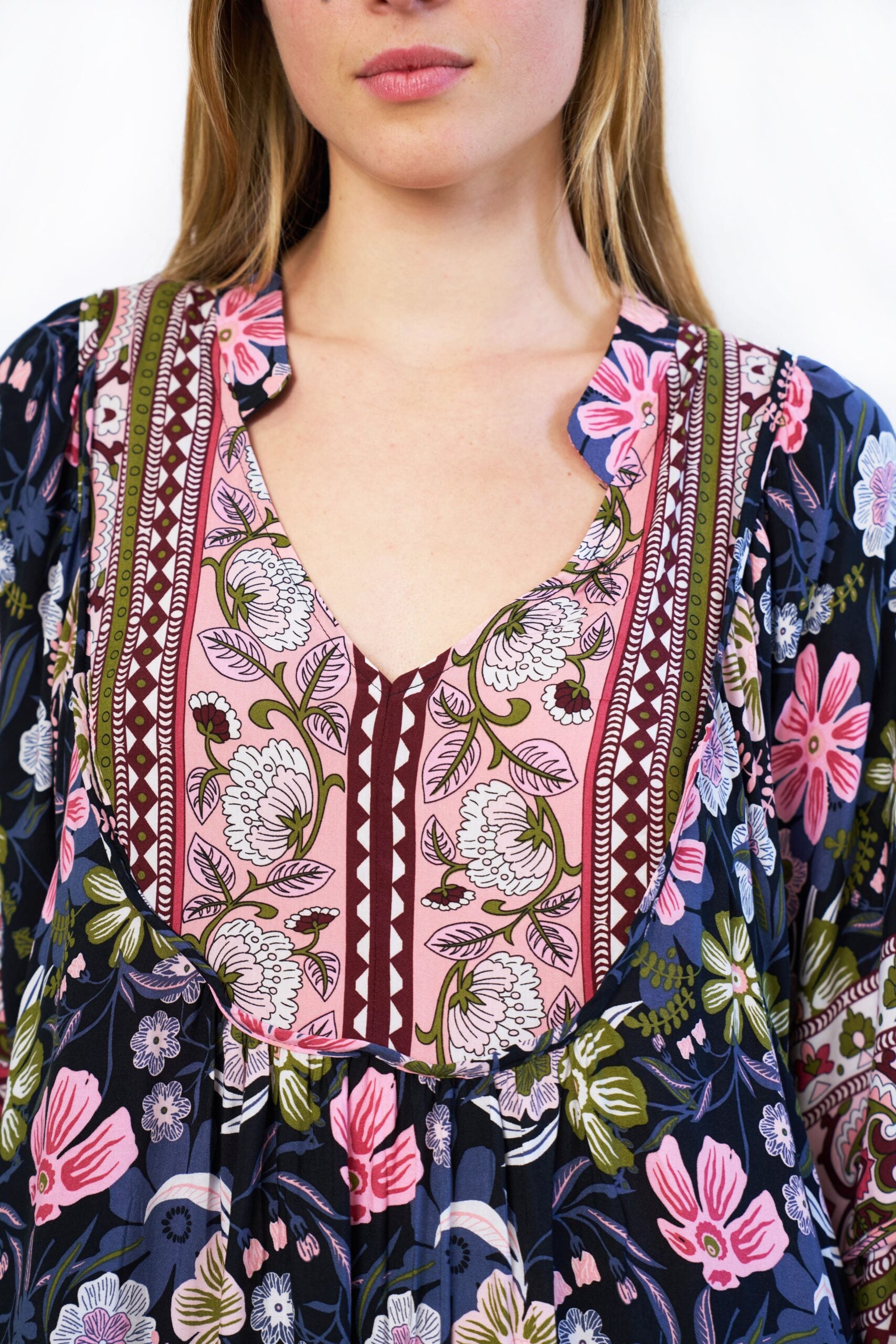 Andrade Dress – Black Floral